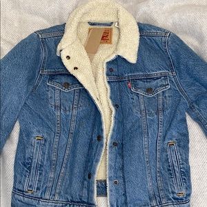 Levis Trucker Jacket